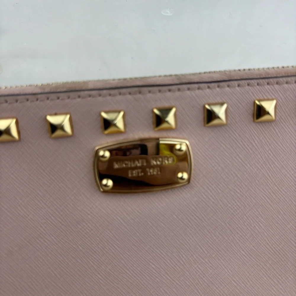 MICHAEL Michael Kors PINK STUDED WRIST BAG